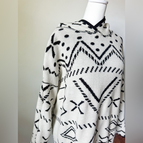 Reversible Vintage Knit Hoodie - Picture 7 of 7